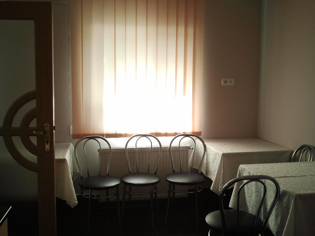 Jr Motel Otopeni Exterior photo